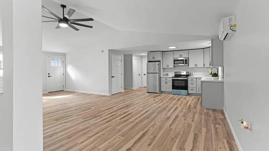 16 Dyer Road Raymond ME 04071