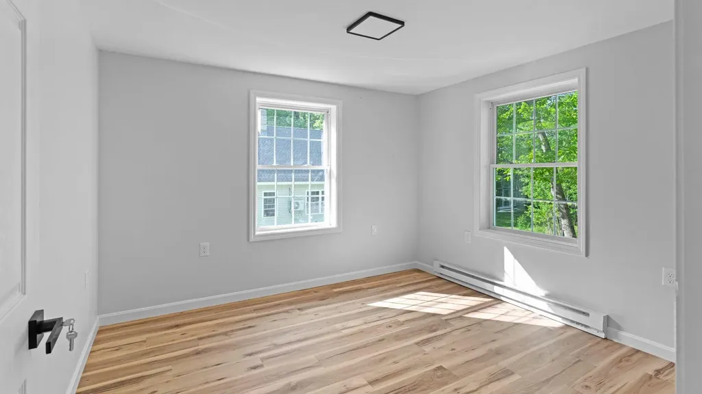 16 Dyer Road Raymond ME 04071