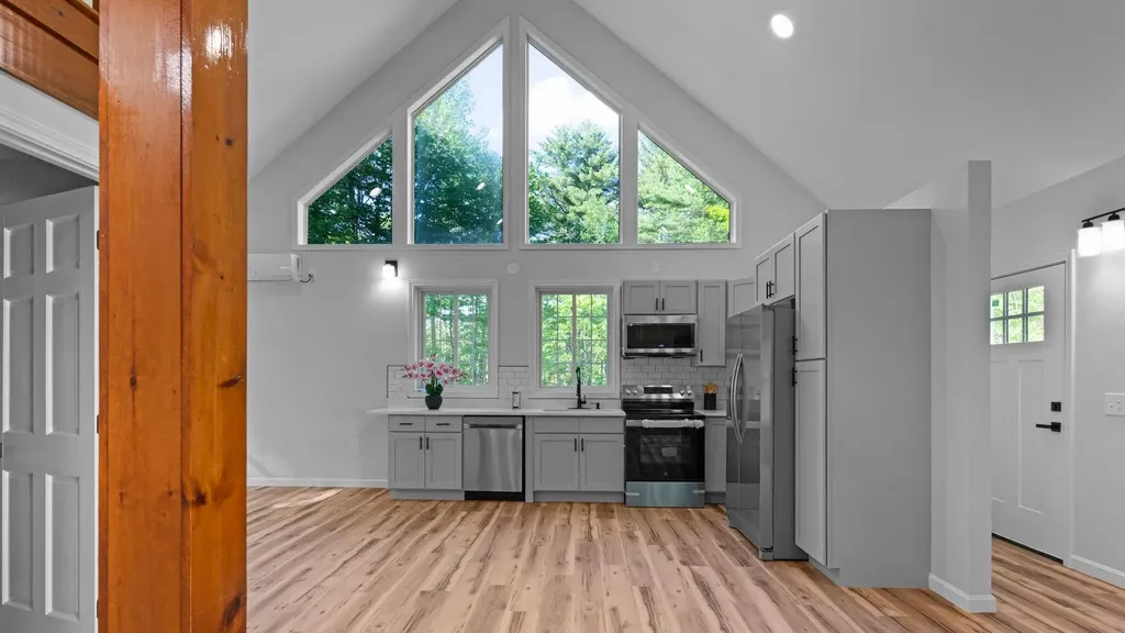 16 Dyer Road Raymond ME 04071