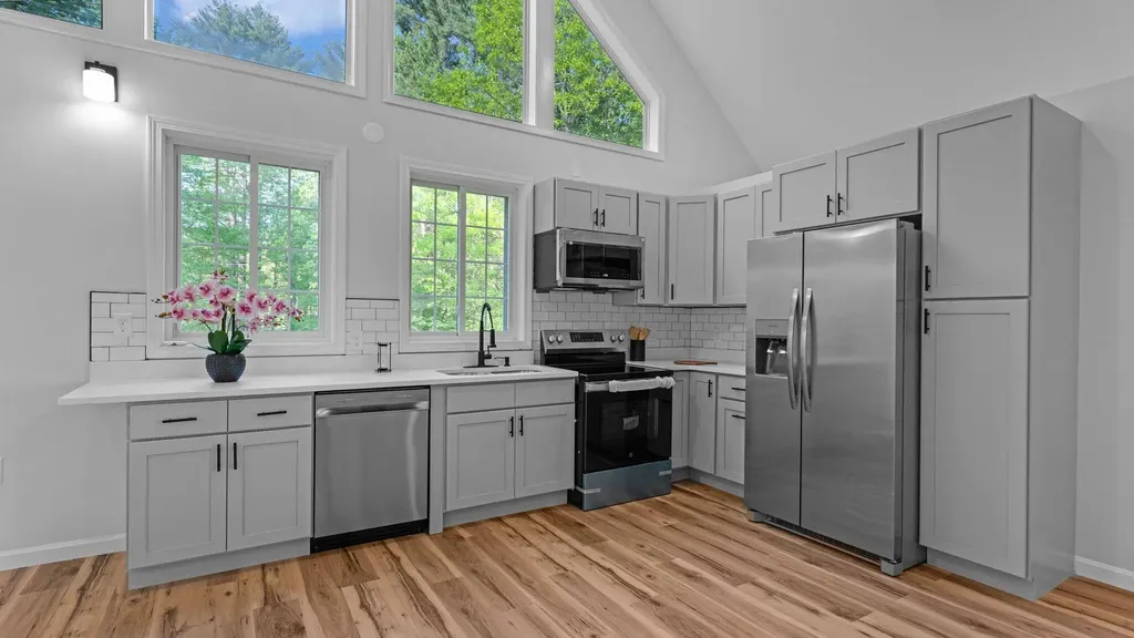 16 Dyer Road Raymond ME 04071