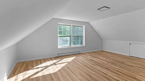 16 Dyer Road Raymond ME 04071