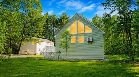 16 Dyer Road Raymond ME 04071