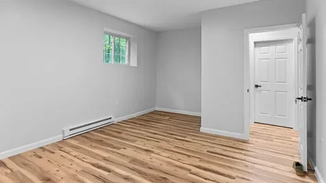16 Dyer Road Raymond ME 04071