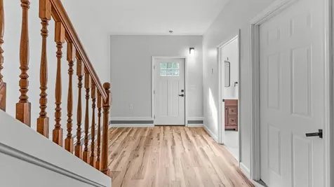 16 Dyer Road Raymond ME 04071