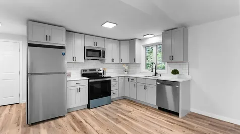 16 Dyer Road Raymond ME 04071