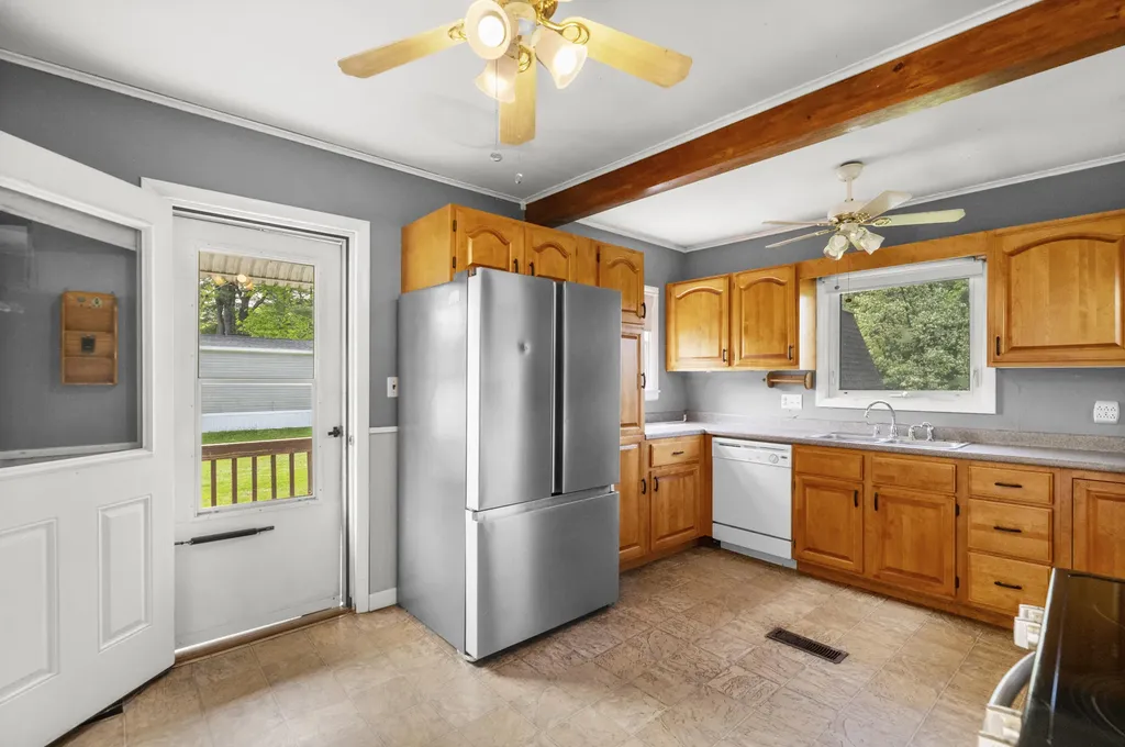 826 Riverside Augusta ME 04330