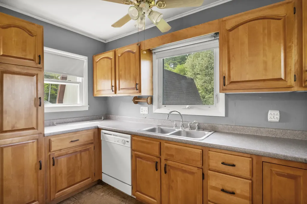 826 Riverside Augusta ME 04330