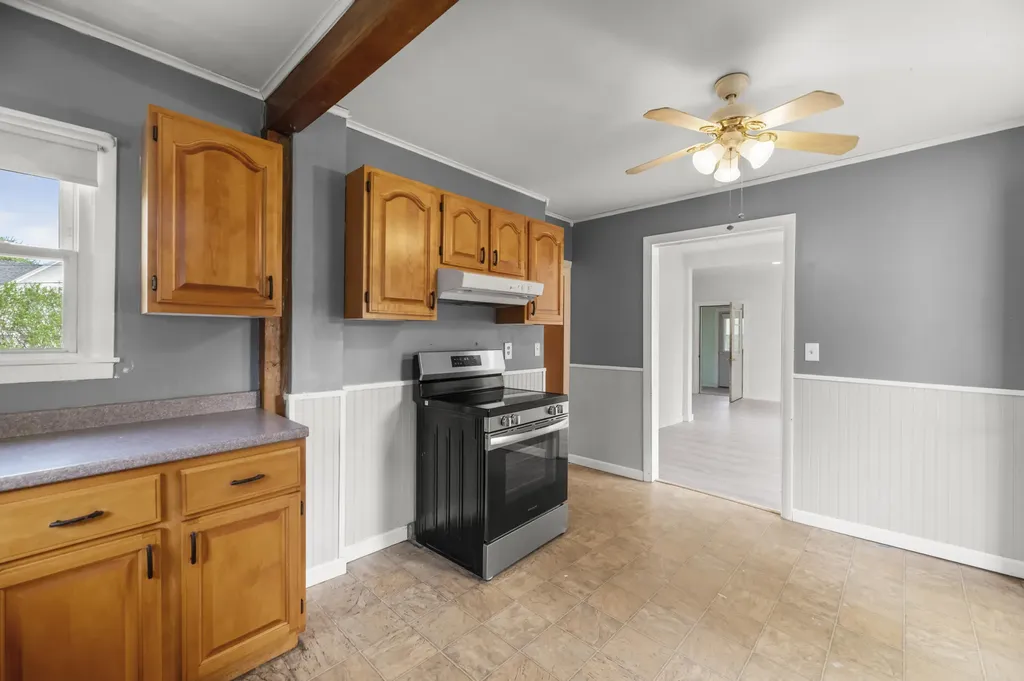 826 Riverside Augusta ME 04330