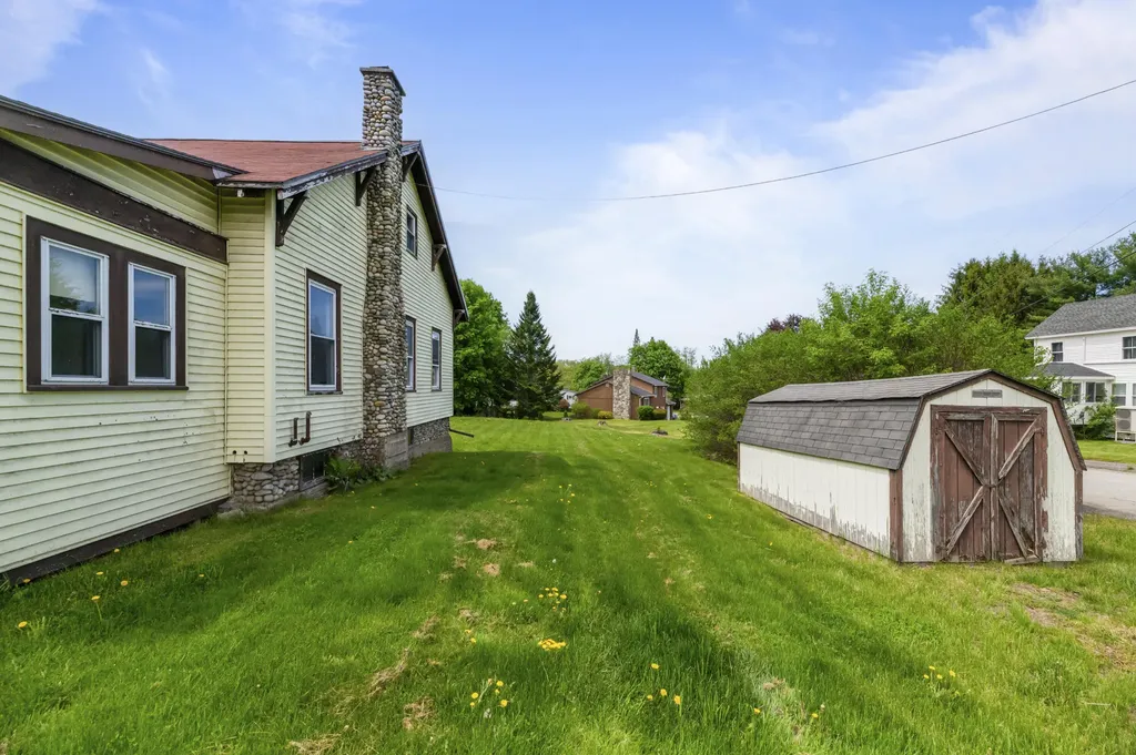 826 Riverside Augusta ME 04330