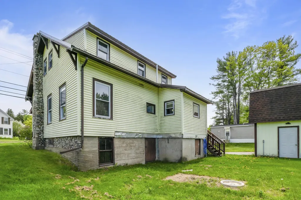 826 Riverside Augusta ME 04330