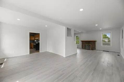 826 Riverside Augusta ME 04330