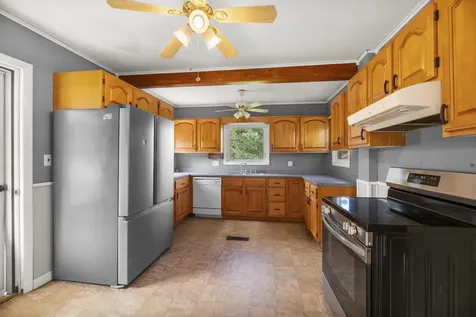 826 Riverside Augusta ME 04330
