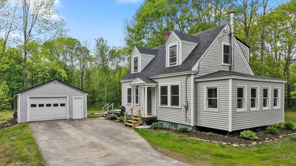 3190 Union Street Glenburn ME 04401