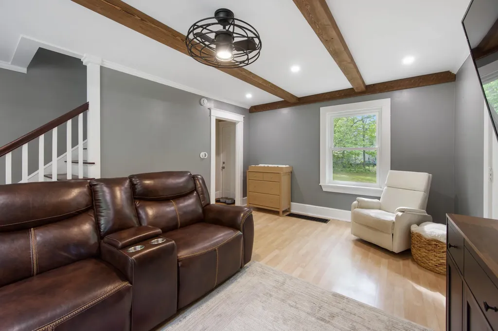 3190 Union Street Glenburn ME 04401