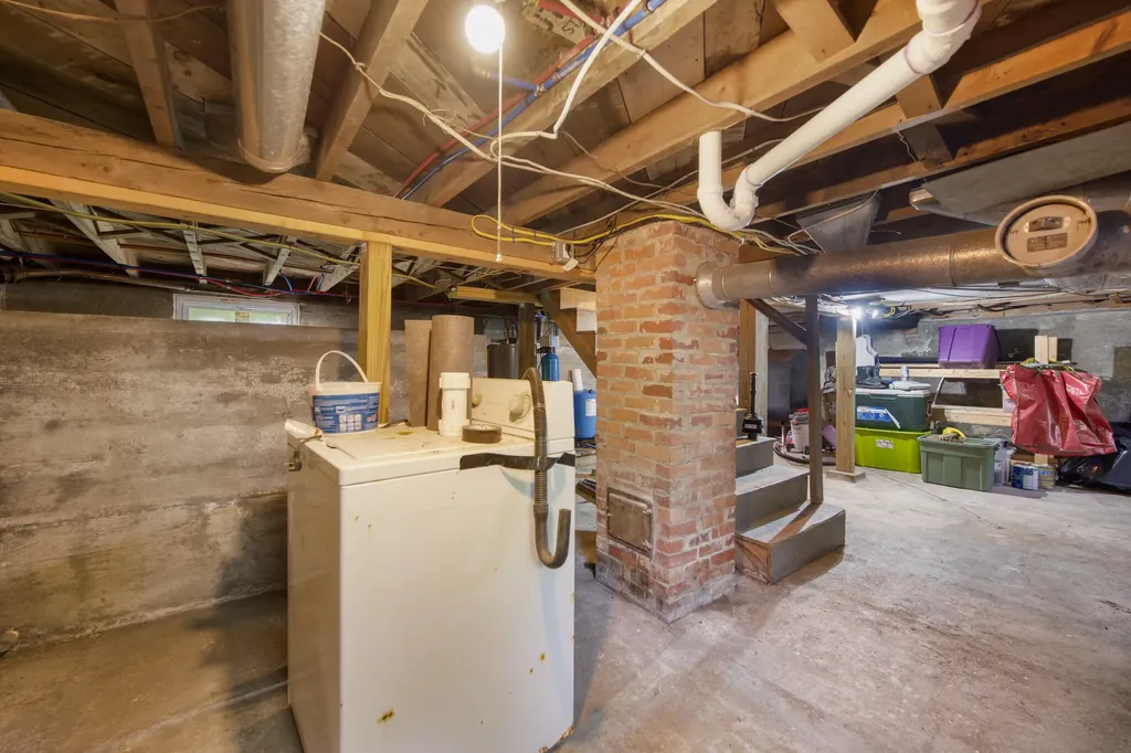 3190 Union Street Glenburn ME 04401