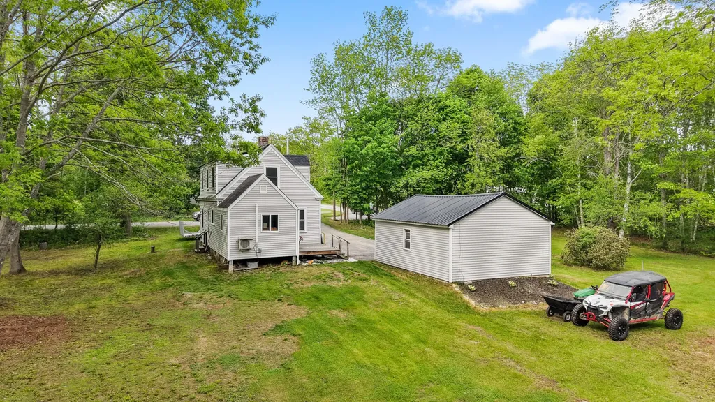 3190 Union Street Glenburn ME 04401