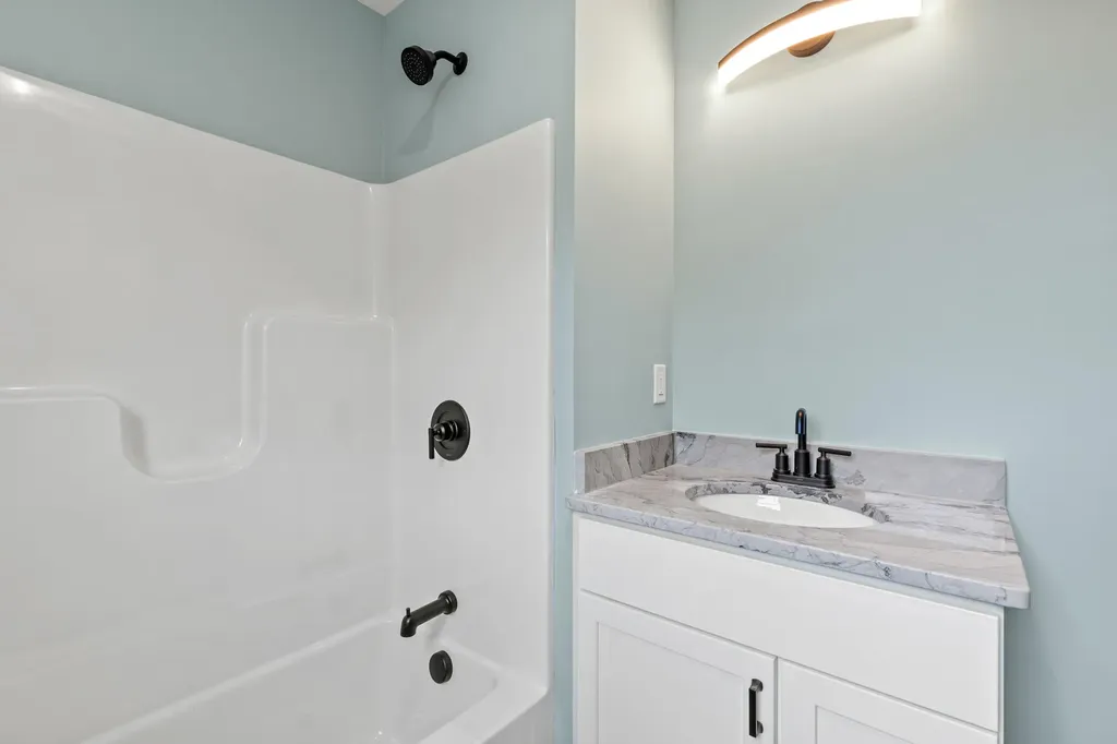 15 Lane Avenue Portland ME 04103