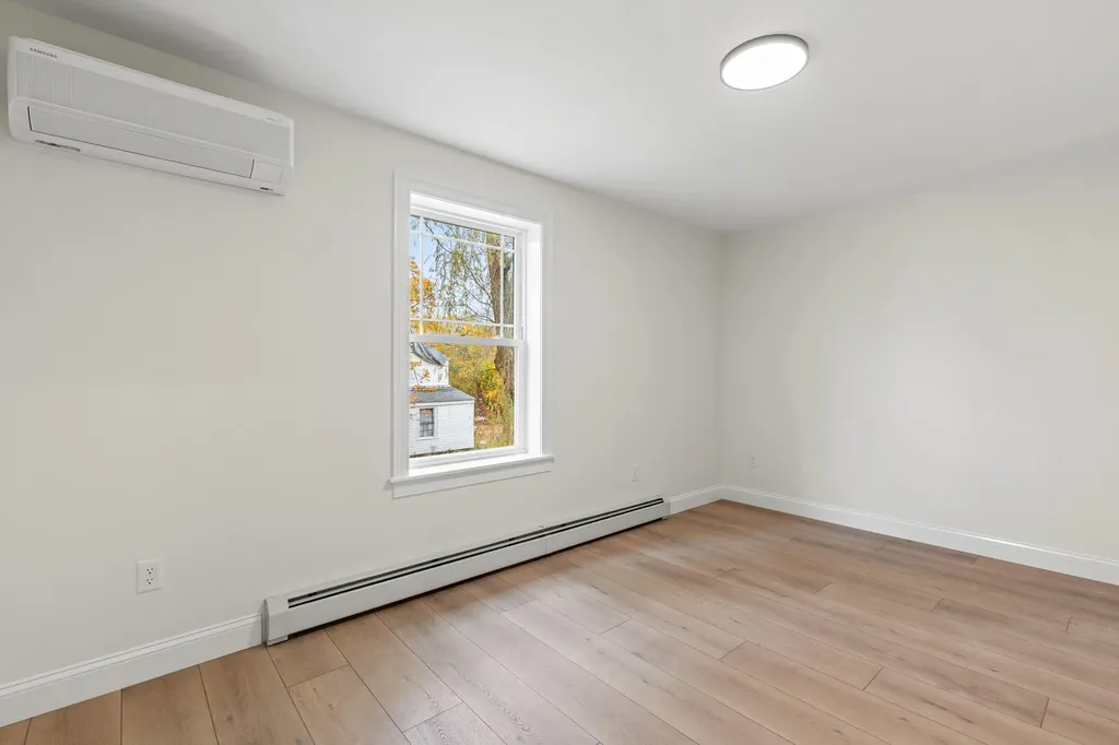 15 Lane Avenue Portland ME 04103