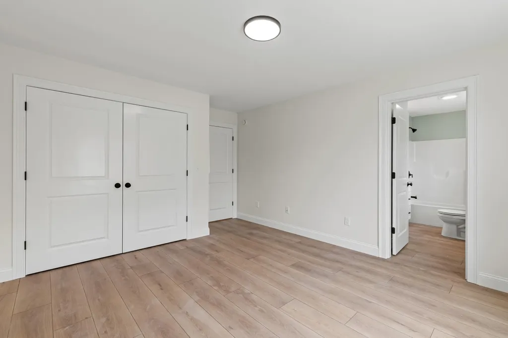 15 Lane Avenue Portland ME 04103
