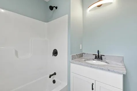 15 Lane Avenue Portland ME 04103