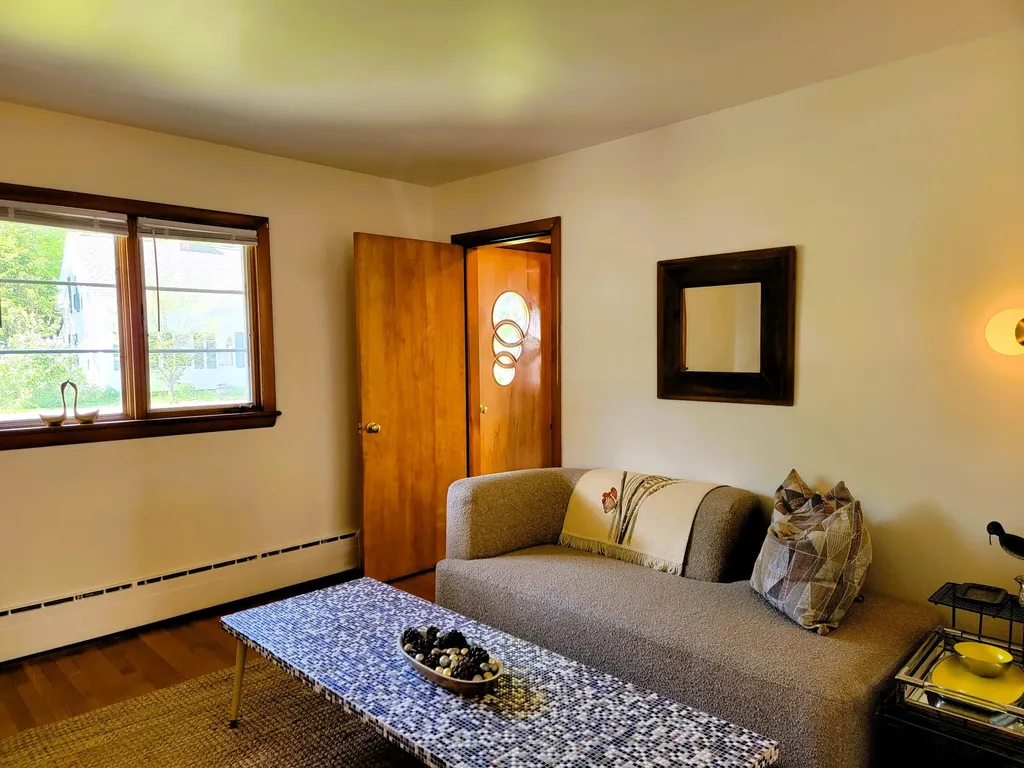 28 1/2 Mclellan Street Brunswick ME 04011