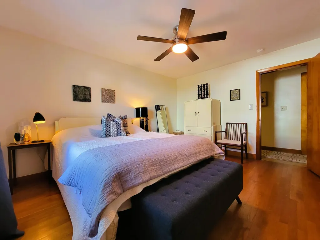 28 1/2 Mclellan Street Brunswick ME 04011