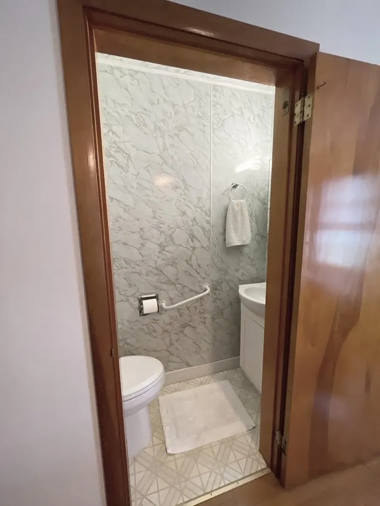 28 1/2 Mclellan Street Brunswick ME 04011