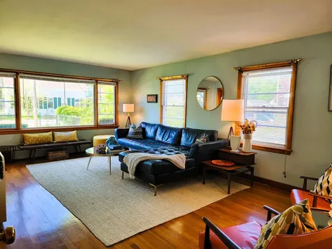 28 1/2 Mclellan Street Brunswick ME 04011