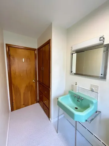 28 1/2 Mclellan Street Brunswick ME 04011