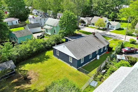 28 1/2 Mclellan Street Brunswick ME 04011