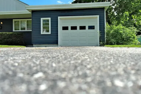 28 1/2 Mclellan Street Brunswick ME 04011