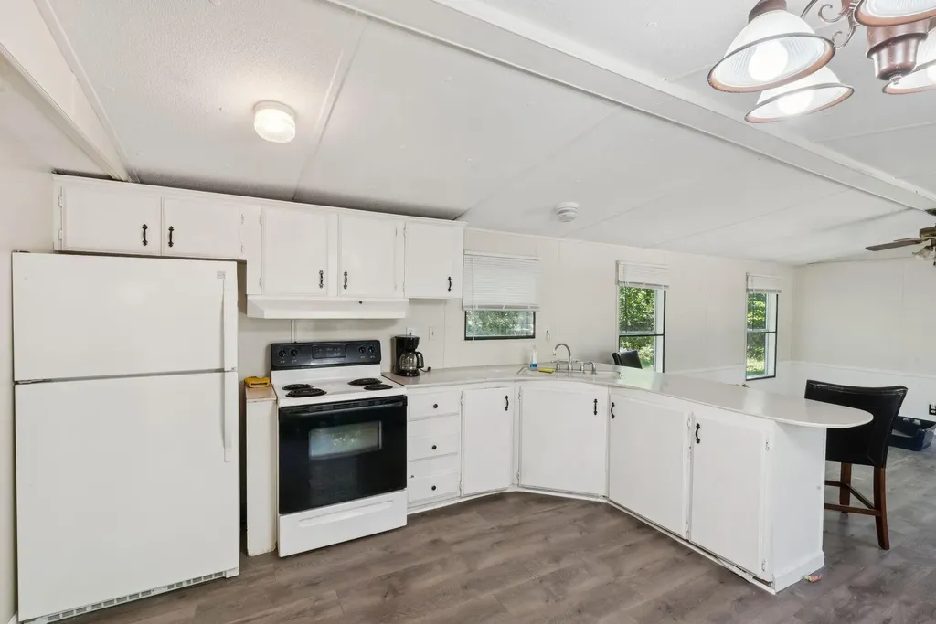 205 Rabbit Valley Road Oxford ME 04270