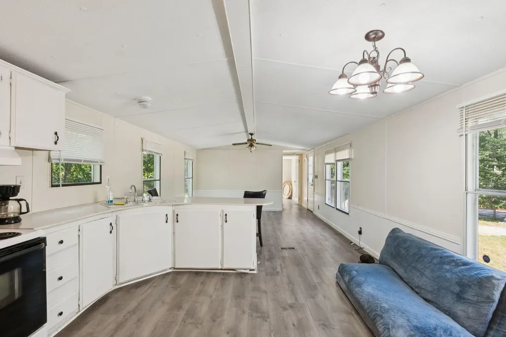 205 Rabbit Valley Road Oxford ME 04270