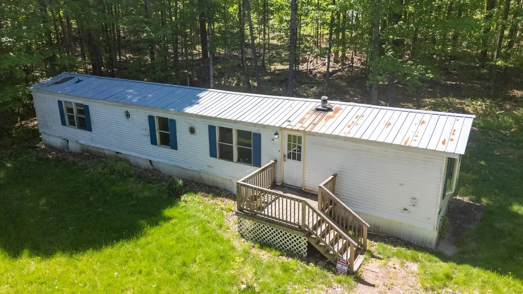 205 Rabbit Valley Road Oxford ME 04270