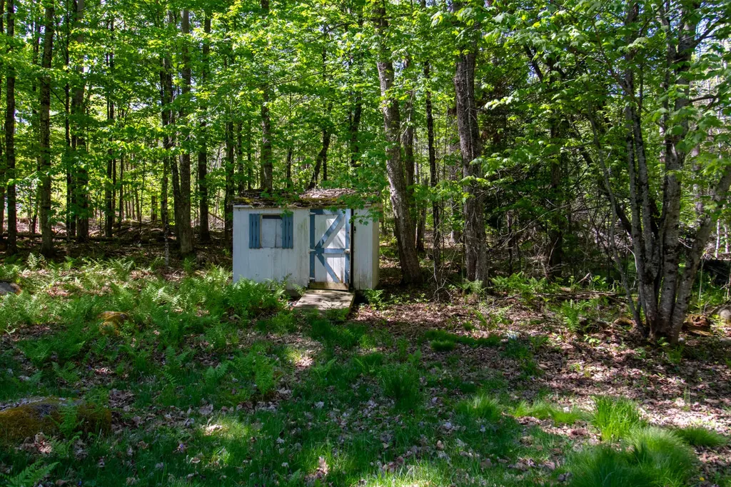 205 Rabbit Valley Road Oxford ME 04270