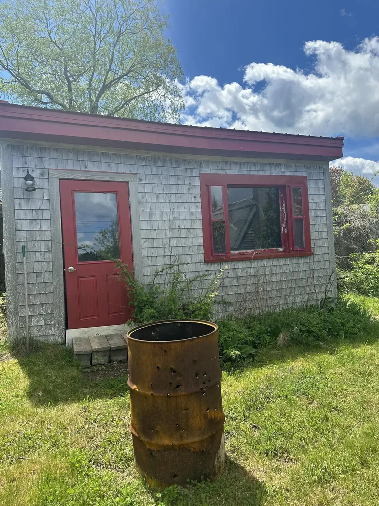 2 Dresner Street Eastport ME 04631
