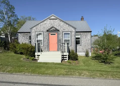 2 Dresner Street Eastport ME 04631