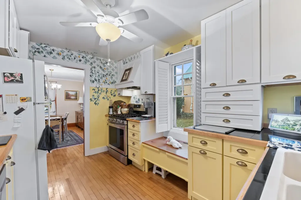 53 Portland Road Bridgton ME 04009