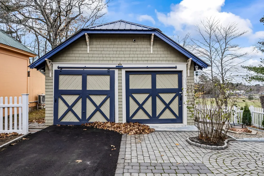 53 Portland Road Bridgton ME 04009