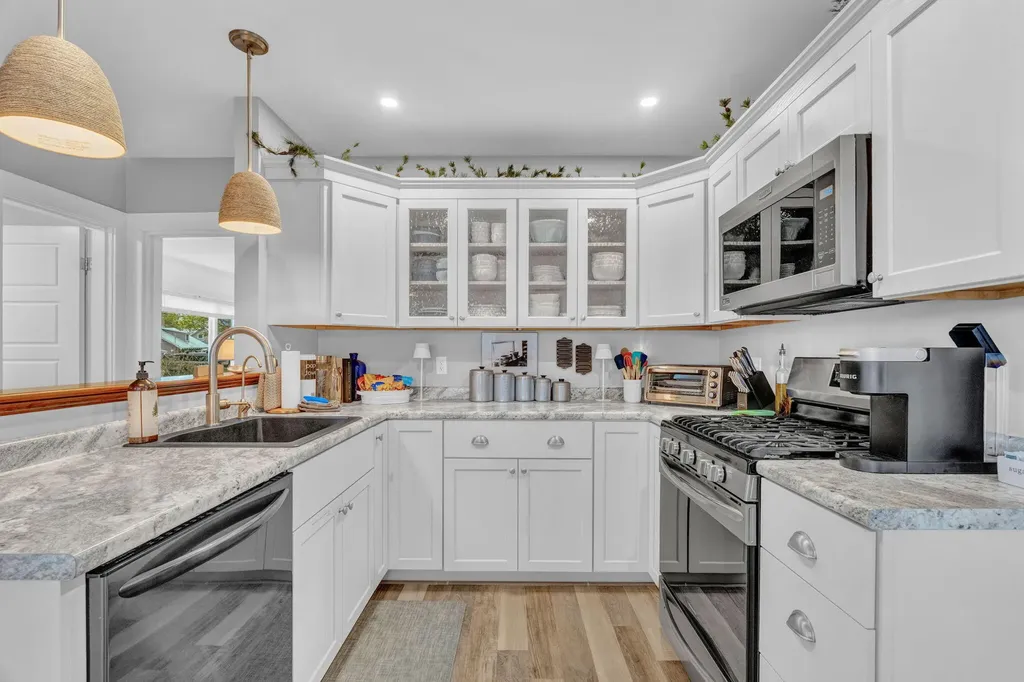 31 Salmon Road Madison ME 04950