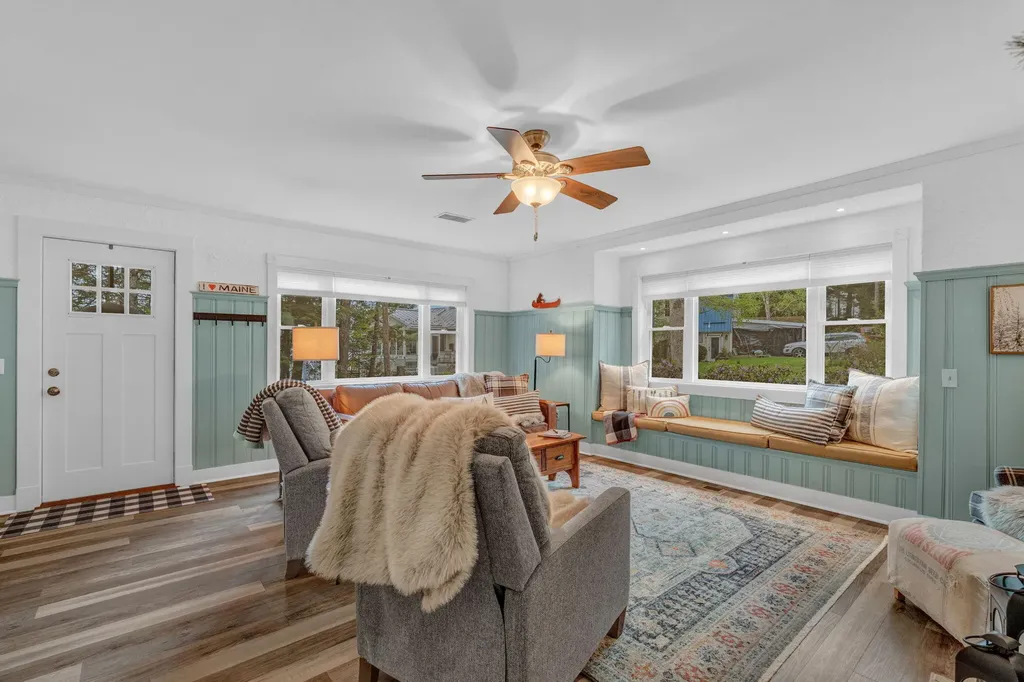 31 Salmon Road Madison ME 04950
