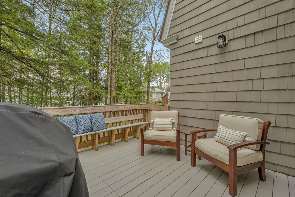 31 Salmon Road Madison ME 04950