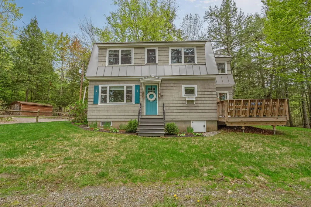 31 Salmon Road Madison ME 04950