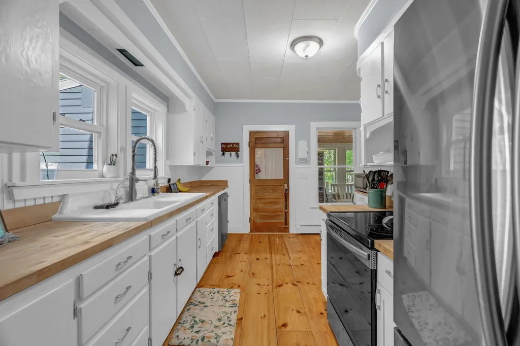 4 Morse Road Monmouth ME 04265