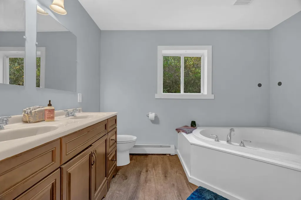 4 Morse Road Monmouth ME 04265