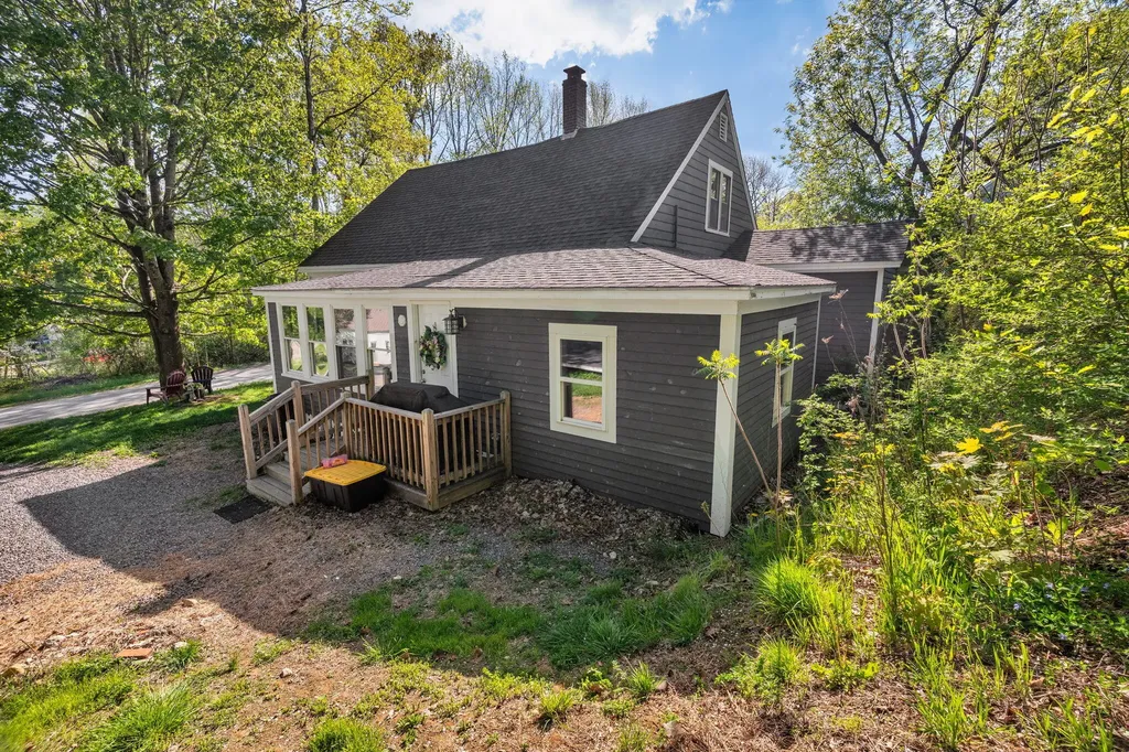 4 Morse Road Monmouth ME 04265