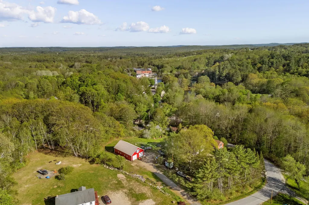 4 Morse Road Monmouth ME 04265