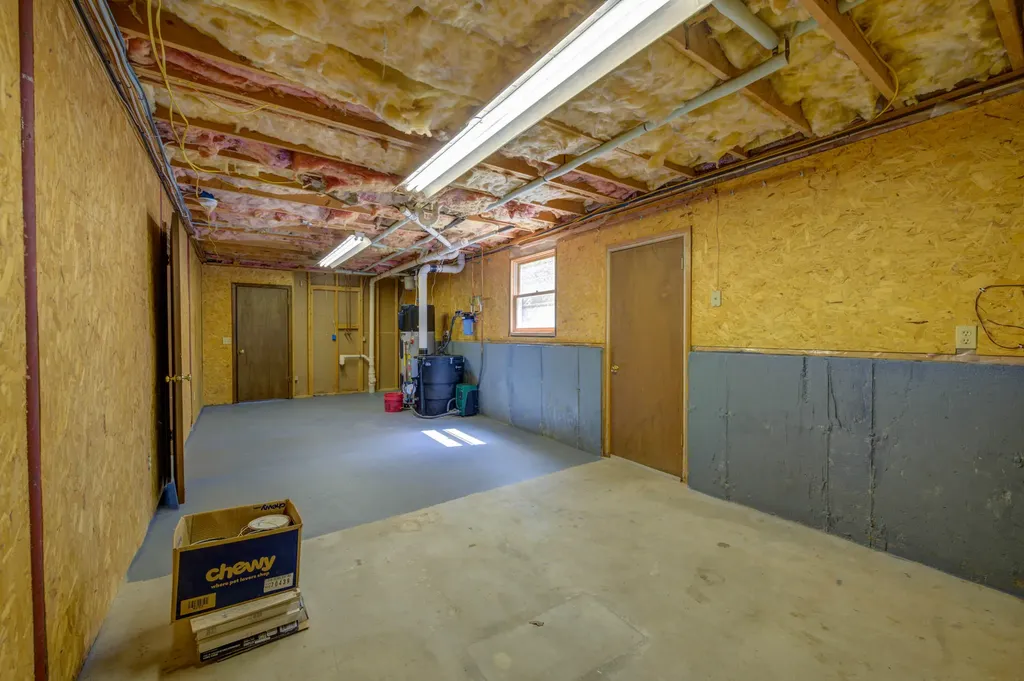 45 Patricia Avenue Raymond ME 04071