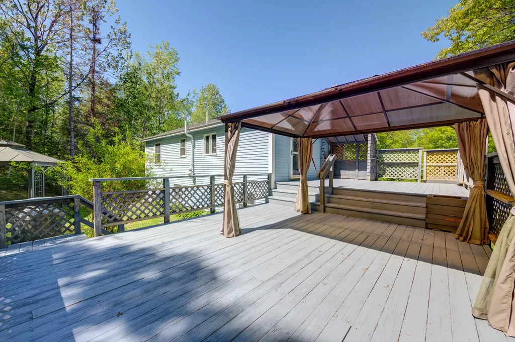 45 Patricia Avenue Raymond ME 04071