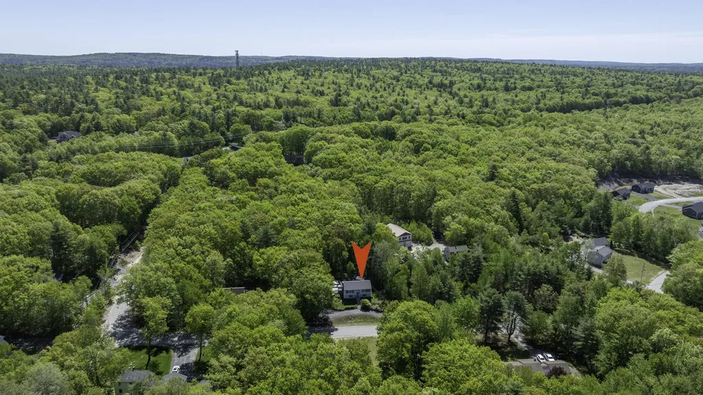 45 Patricia Avenue Raymond ME 04071